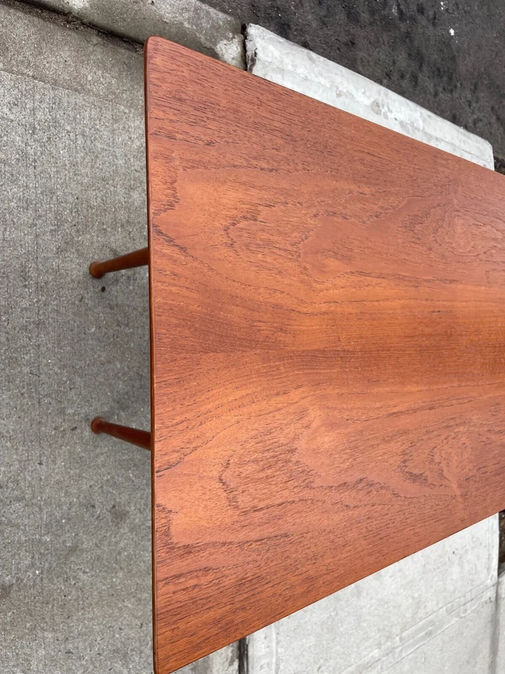 Beautiful Fritz Hansen Midcentury Danish Teak Coffee Table  - Image 4 of 4