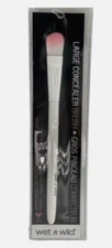 Wet N Wild Essential Brushe C789 Large Concealer Makeup Brush 