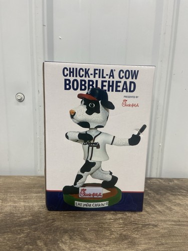 Atlanta Braves Chick-Fil-A Cow Bobblehead - Photo 4/6