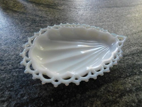 Vintage Westmoreland Milk Glass Lace Edge Shell Dish