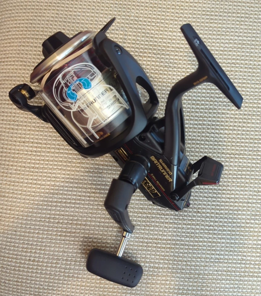 Nuevo en caja - Carrete de pesca Shimano Baitrunner 6500B - Cuerpo de grafito diseño duradero Foto 3 de 4