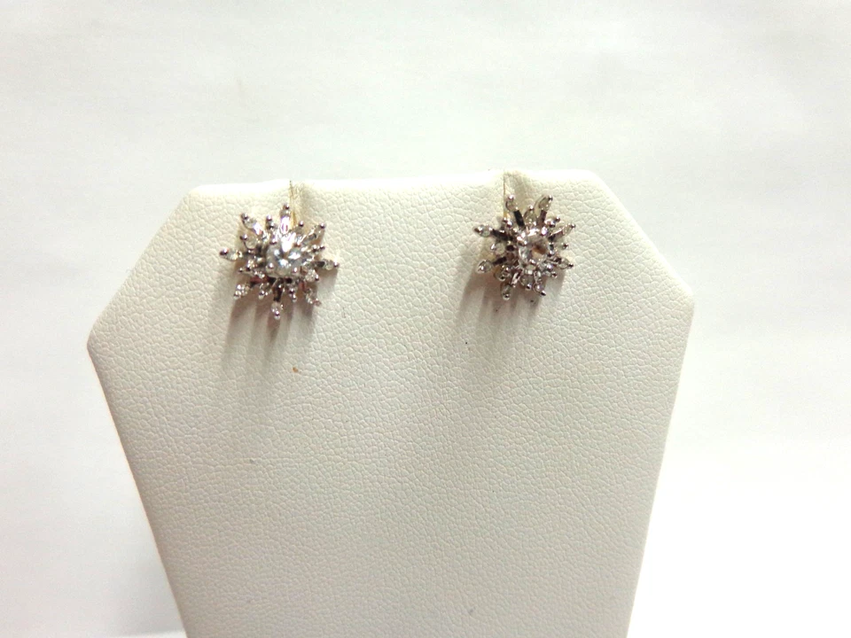 10kt white/y gold white sapphire earrings sz 1/2 in wgt 1.8 grams tcw .32 pierce - Image 2 of 4