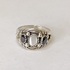 Sterling silver mother of pearl black onyx ring Sz12.75 6.9g native american