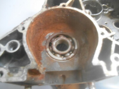 Yamaha Crankcase 1 5X4-15111-00 & Crankcase 2 5X4-15121-00 1982
