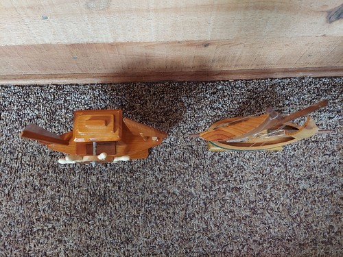 VINTAGE HANDMADE WOOD BOAT MODELS WITH MUSIC BOX, WOODEN SAILS MANCAVE - Picture 7 of 8