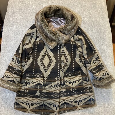 Roz & Ali Faux Fur Coat Women's Size 18 - 20 Aztec Pattern