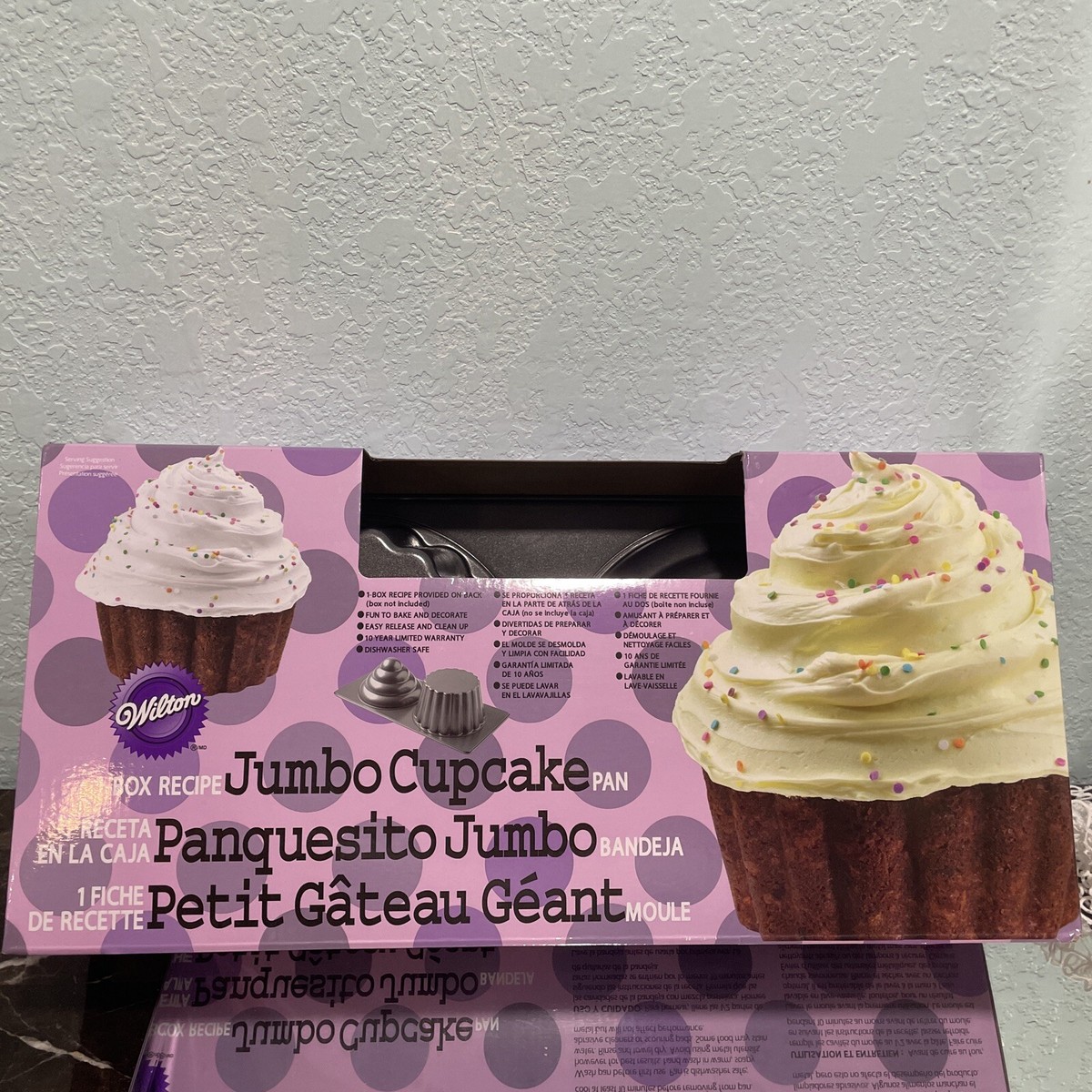 Wilton Cupcake Pan With Lid Cupcake Pan Cake Pan Non-Stick WILTON