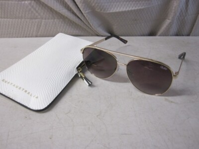 Quay Australia OG Vivienne Aviator Mini Sunglasses with Original Storage Case