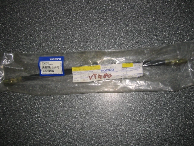 Original Volvo Bremsschlauch Vorderachse li./re. 700/900/850/S/V70  *3546813* - Bild 1 von 1