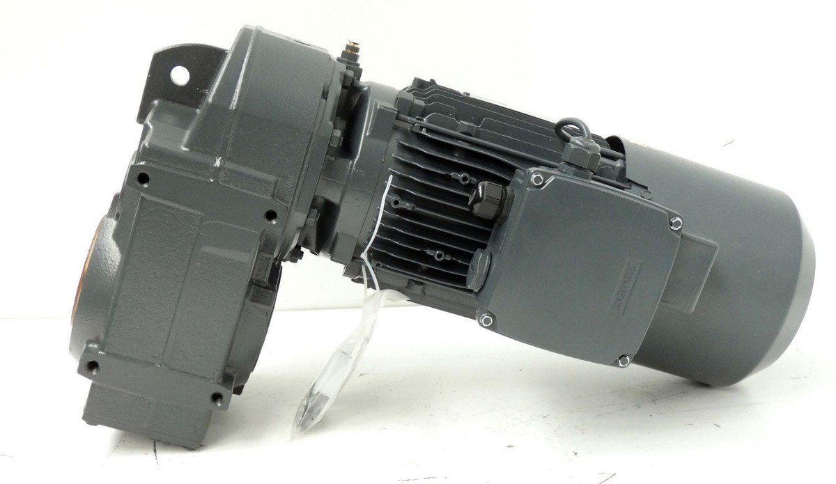 Siemens 2KJ3303-5EM22-9HS1-Z Getriebemotor 1 5kW 3 3A 1435rpm i 34