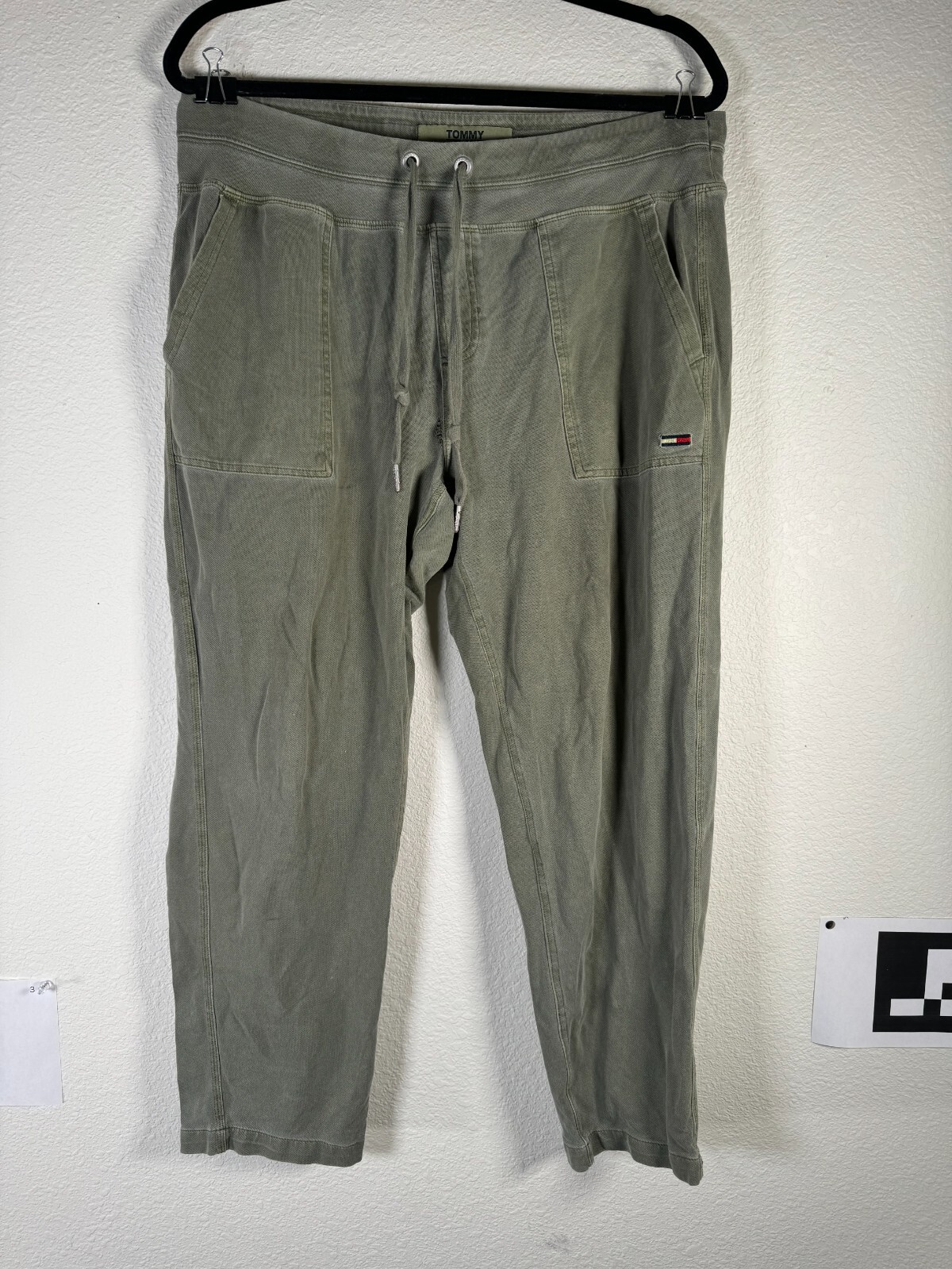 Tommy Jean Cropped Jogger Pants Green Casual Elastic Drawstring | L | 35 x 26 thumbnail 3