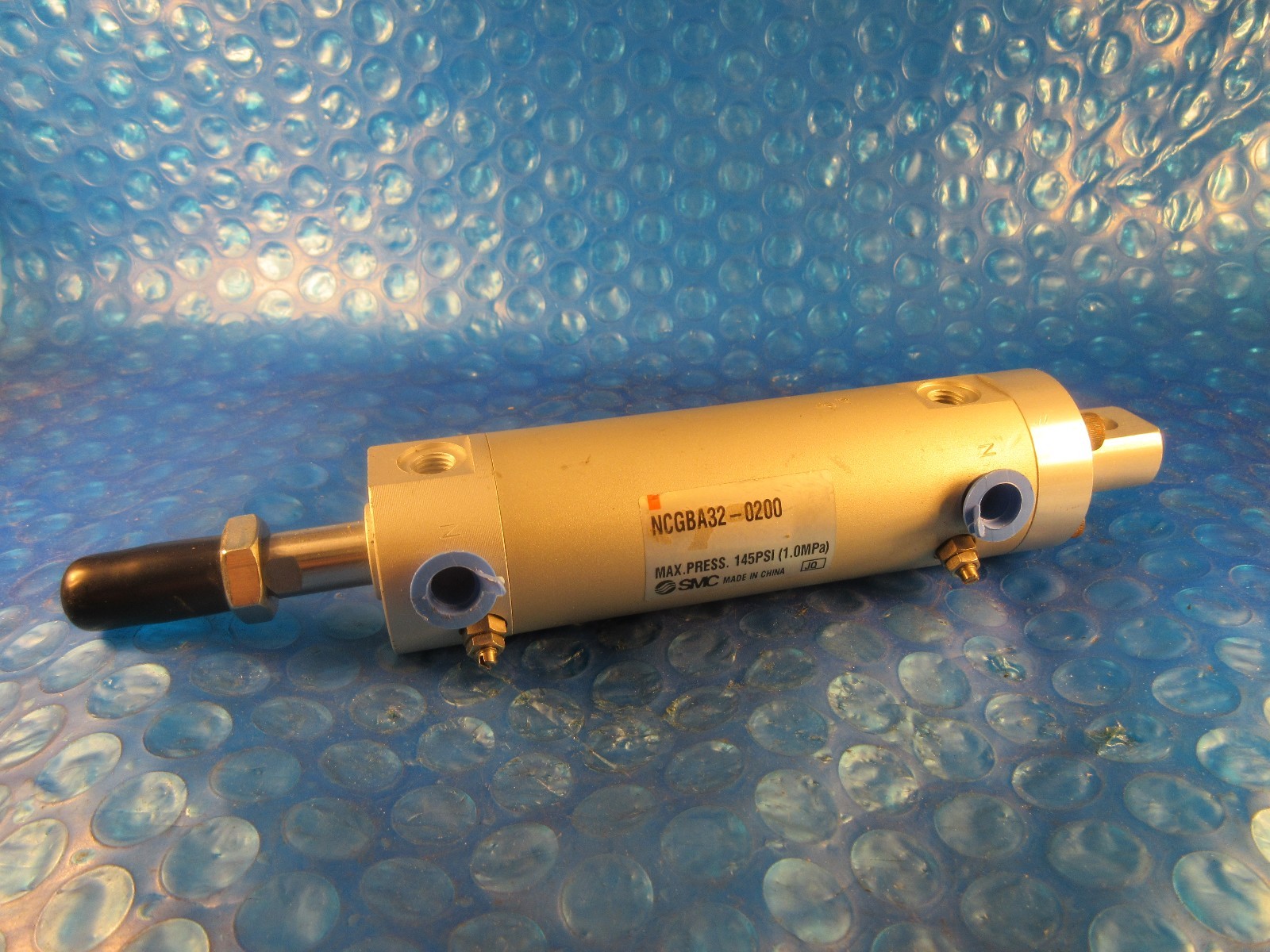 SMC NCGBA32-0200 Round Body Air Cylinder, Single Rod, 1-1/4" Bore 2" Stroke