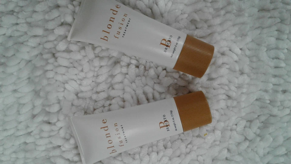   Tratamiento capilar color fusión rubio 6 oz cada paquete de 2 Foto 2 de 2
