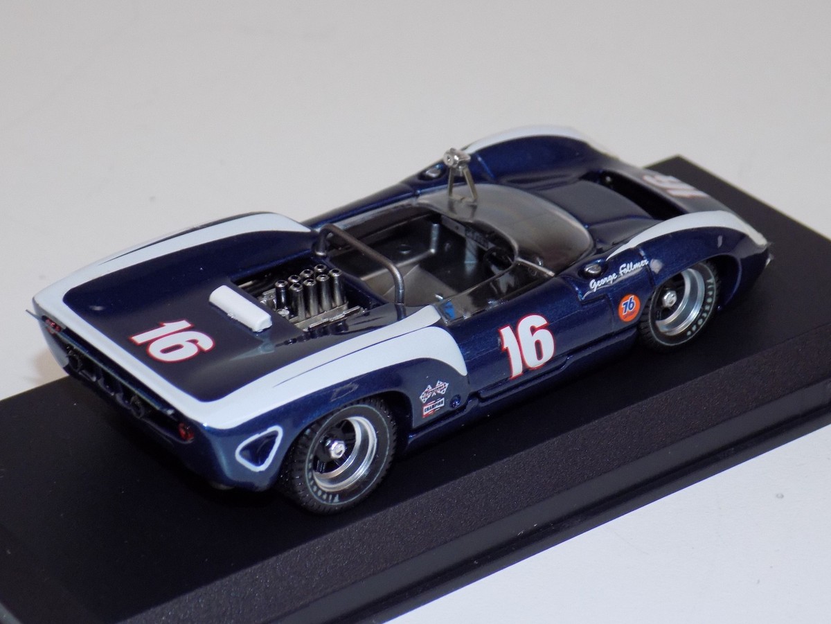ミニカー1/18 箱ありFOYT LOLA T70 SPYDER No.332 ミニカー1/18 箱ありFOYT LOLA T70 SPYDER No.332 めっちゃ