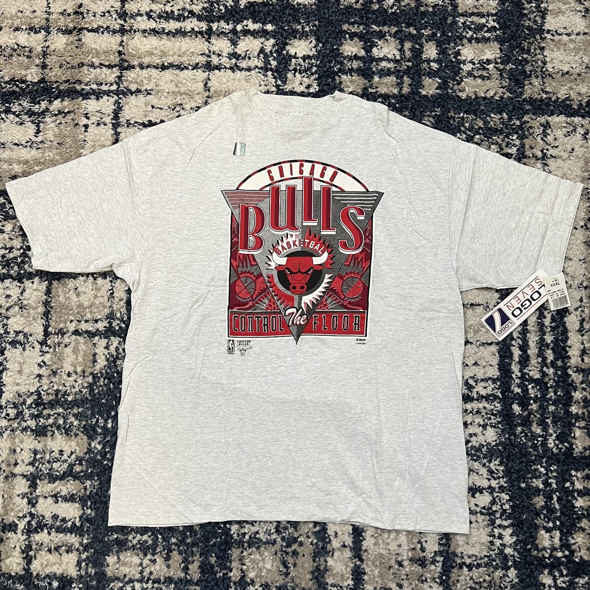Vintage Chicago Bulls Control The Floor T-Shirt Logo Athletic New 