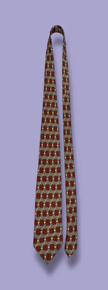 Corbata Burberry para hombre roja con patrón Burberry 100 % seda hecha en Francia clásica Foto 3 de 4