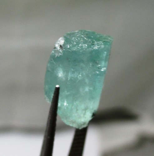 7.1 ct partial Colombian Emerald crystal - Muzo mining district, Colombia - Picture 8 of 8