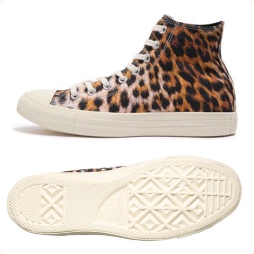 chuck taylor leopard print