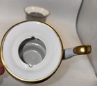 JOLIE TISANIÈRE PORCELAINE DE PARIS, DÉCOR MAIN, BLASON, TAMPON ROUGE, SAMSON? — photo 4