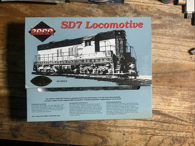 PROTO 2000 8001 SD7  CHICAGO & NORTHWESTERN, CNW RN# 1663  New In Box Vintage