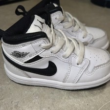 Nikr Air Jordan 1 Mid Toddler Size 7C White Black Athletic Leather Shoes Sneaker