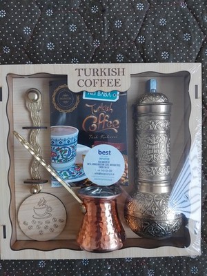 ALI BABA Türkisches Kaffeeservice | 100g Kaffee + 1 Mahlwerk + 1 Kupferkanne in Holzbox |