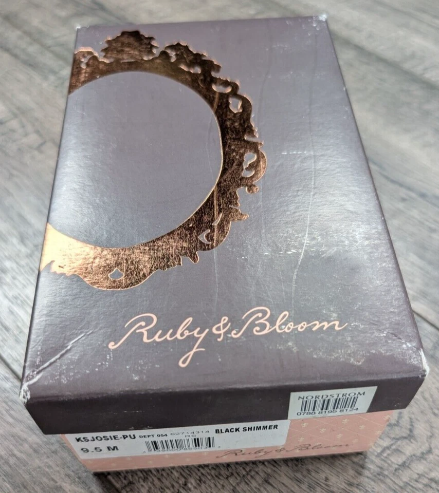 Ropa de bebé niña Rubí y Flor Talla 9.5M Negro Brillante Vestido Zapatillas Foto 2 de 4