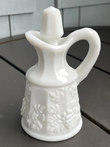 Vintage Westmoreland Milk Glass Paneled Grape Oil Vinegar Cruet Bottle Stopper