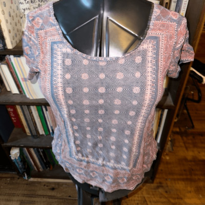 Lucky Brand M southwest pink & blue scoop neck top