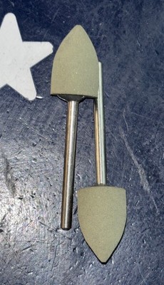(2) CRATEX 1/2  X 3/4  X 1/8 Shank 75326 B42 Rubberized Aluminum Oxide Point (2)