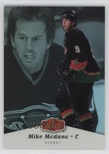 2006-07 Flair Showcase Upper Level Mike Modano #34 HOF g9u