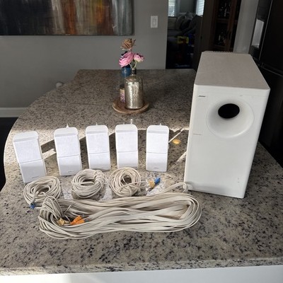 Bose Acoustimass 25 Series II Powered Speaker 5 Cubed Speakers