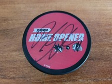 BRENDAN PERLINI #11 Autograph signed CHICAGO BLACKHAWKS Official NHL hockey puck