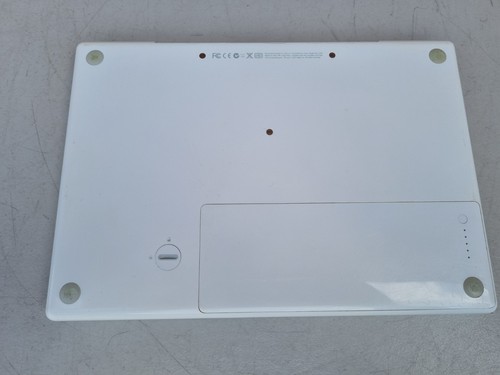 Apple MacBook A1181 EMC 2300. Apple MacBook A1181 "Core 2 Duo" 2.0 with 13-Inch - 第 13/24 張圖片