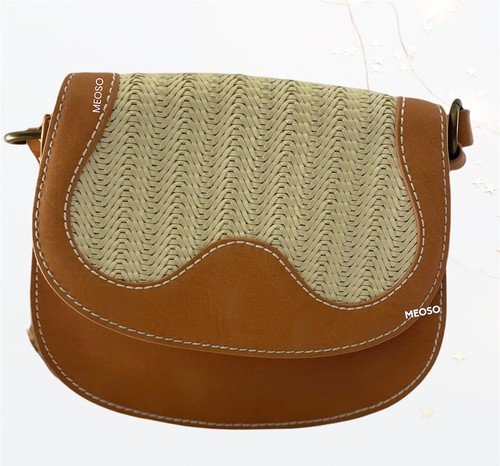 Saddle Crossbody Bag - Universal Thread™ Vachetta ~ With Out tags - Picture 6 of 12