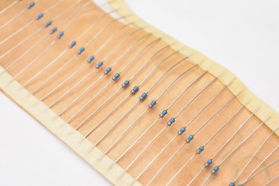 Philips SFR16S560R Resistor 5% Lot of 100