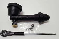 New Clutch Master Cylinder Fits 1991-1999 Saturn SC SL SW  1.9L CM1249