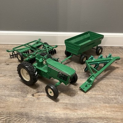 Vintage ERTL Ford 1753 4 Piece Tractor Set, ERTL Deluxe Farm Set