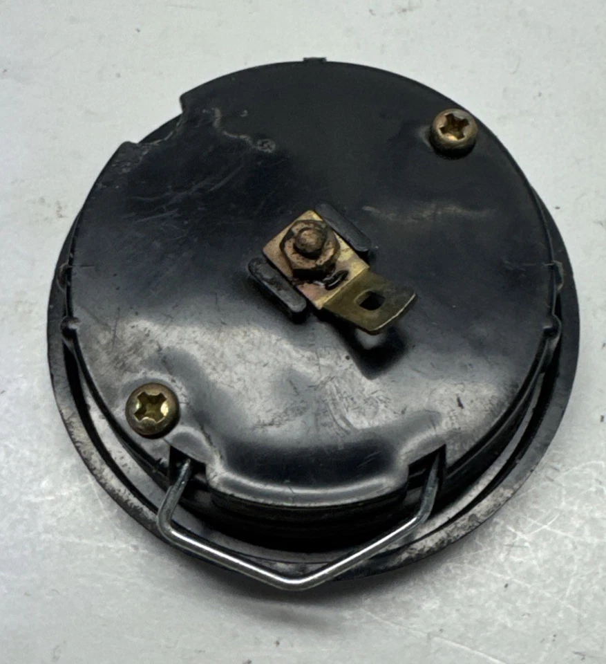 Botón bocina volante Nissan original años 80 720 "B" Foto 4 de 4