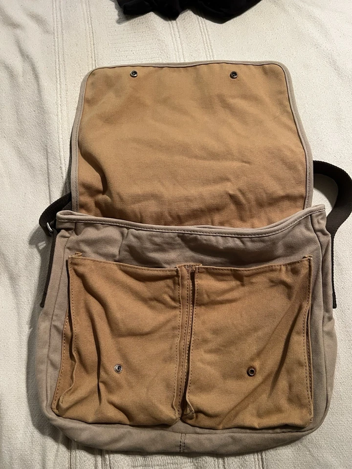 Auténtico Bolso Mensajero/Portátil Lacoste Vintage Informal II Beige/Taupe ¡Prístino! Foto 3 de 4