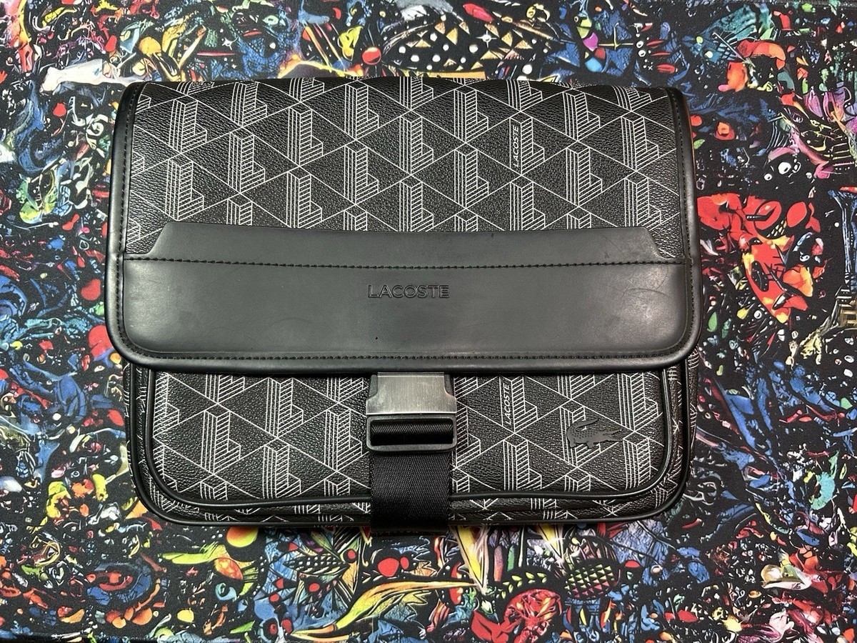 LACOSTE 幾何学模様 ショルダーバッグ グレー lacoste Mens Waist Bag Monogram Authentic Grey Satchel