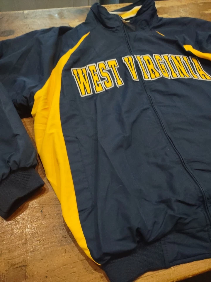 MENS WEST VIRGINIA COAT JACKET SIZE M COLOSSEUM ATHLETICS- GREAT CONDITION - Image 2 of 4