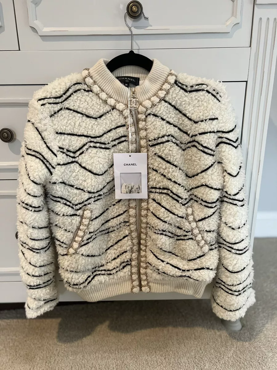 Chanel white puffer jacket 2025