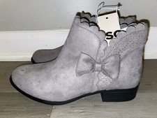 NWT SO Girl's Size 5 Youth Cashew Grey Gray Ankle Boots Booties Memory Foam