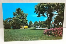 Park Garden Maldon England Souvenir Postcard Unposted UK