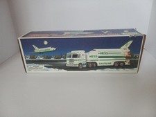 Hess Toy Truck and Space Shuttle with Satellite 1999 PRE-OWNED