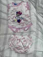 VTG Pink The wonderful world of disney minnie mouse 2pc set 0-3 mos H33 