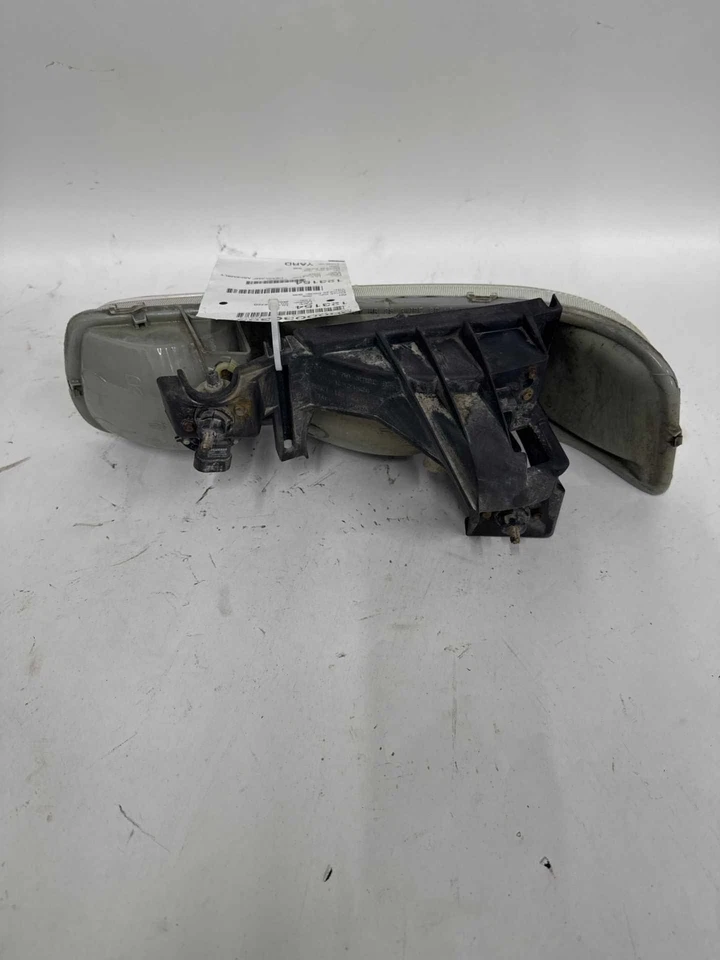 Conjunto de faros derecho Chevy Silverado 2500 1999-2002 Rh 364000 Foto 2 de 4