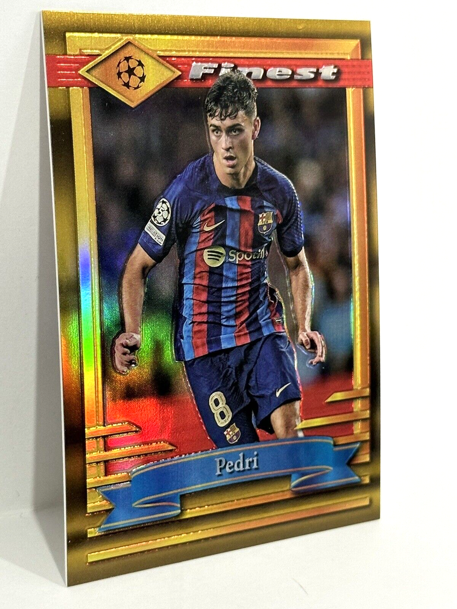 2022-23 Topps Finest Flashback UCC FC Barcelona Pedri Gold