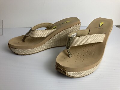 VOLATILE  Thong Wedge Sandal Women s 9 Flip Flop Tan Chunky Read Description